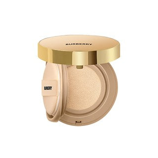 كريم أساس Burberry Beauty Beyond Wear Perfecting Matte Cushion مع عامل حماية من الشمس 15