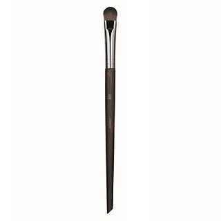فرشاة تظليل دقيقة رقم 228 من ميك أب فور إيفر - متوسطة الحجم