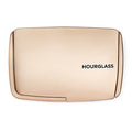 بودرة مضغوطة بتقنية البخاخ من Hourglass Vanish